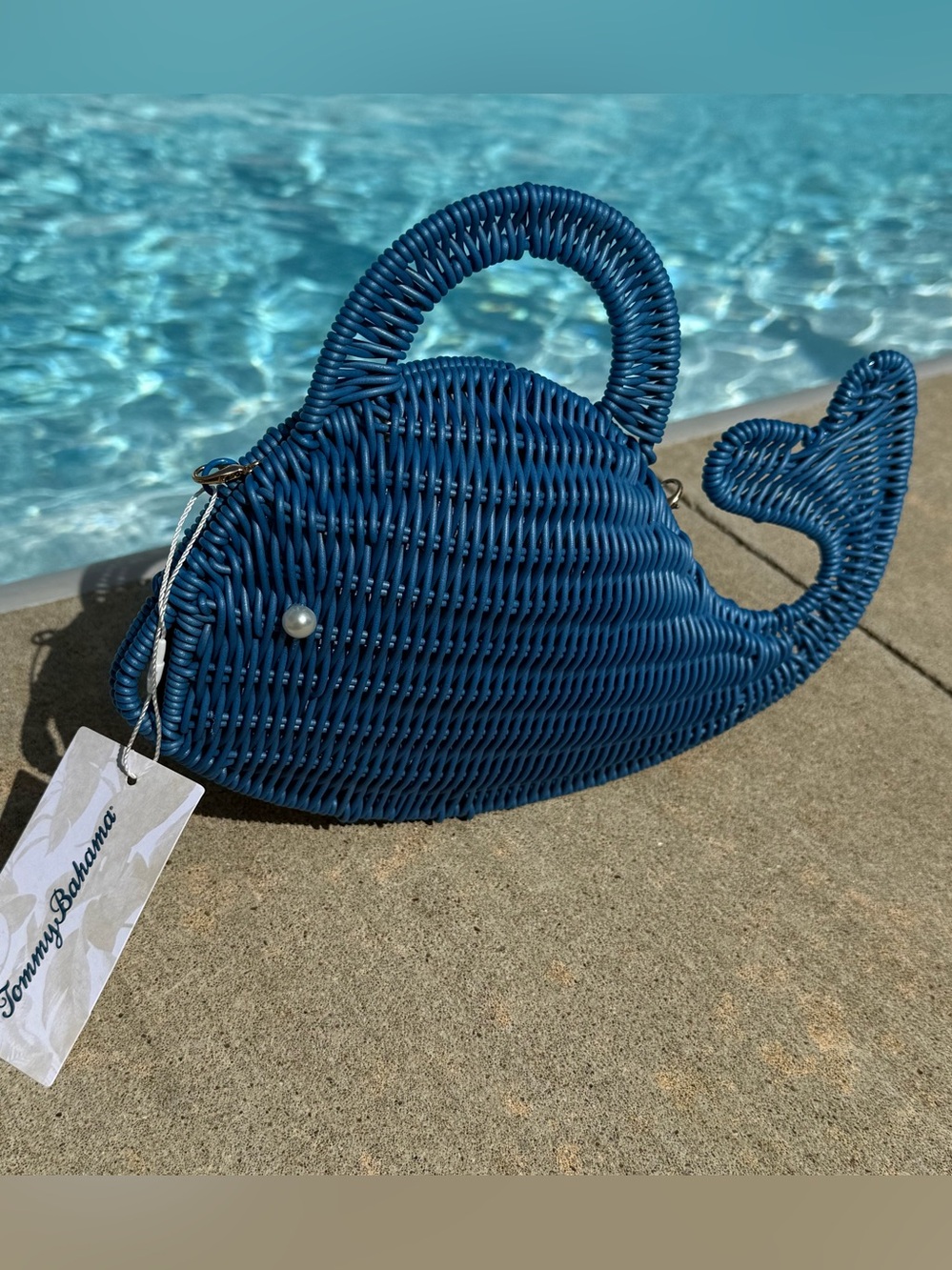 New Tommy Bahama Blue Whale Woven Top-Handle Bag - Picture 3 of 11
